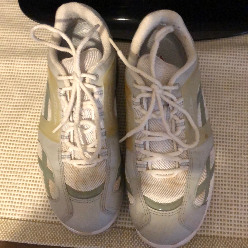 MBT Professional working shoe. Used -Size 7